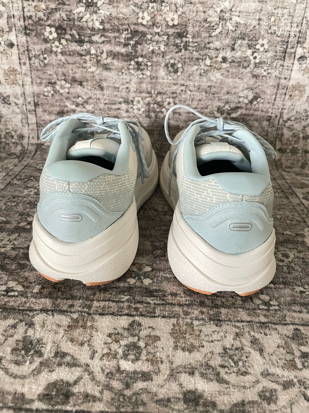 Brooks Ghost Max 2 Running Shoes Cream Size 11 Women - Picture 4 of 10